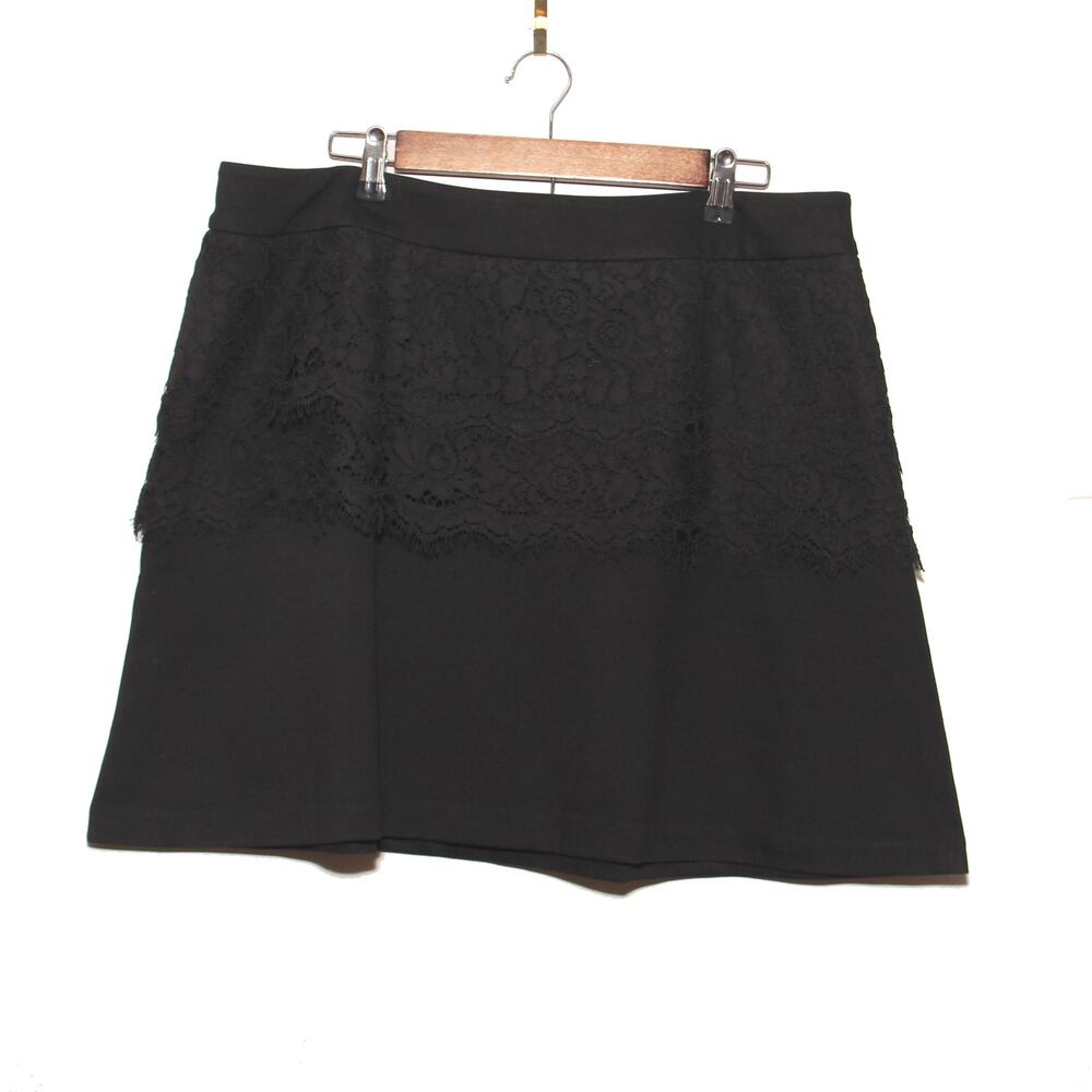 Cabi Style #3496 Soiree Lace Accent Skirt Size 16 Black